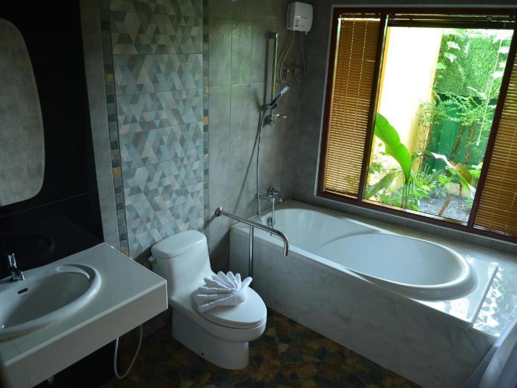 Sucholtee Resort Сурат Тхани Екстериор снимка