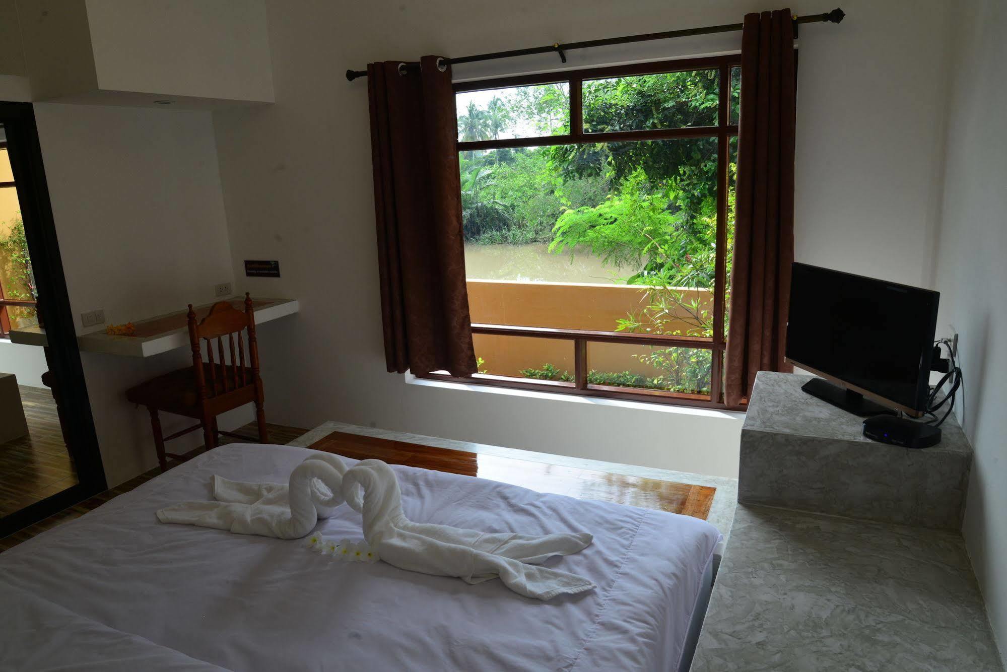 Sucholtee Resort Сурат Тхани Екстериор снимка