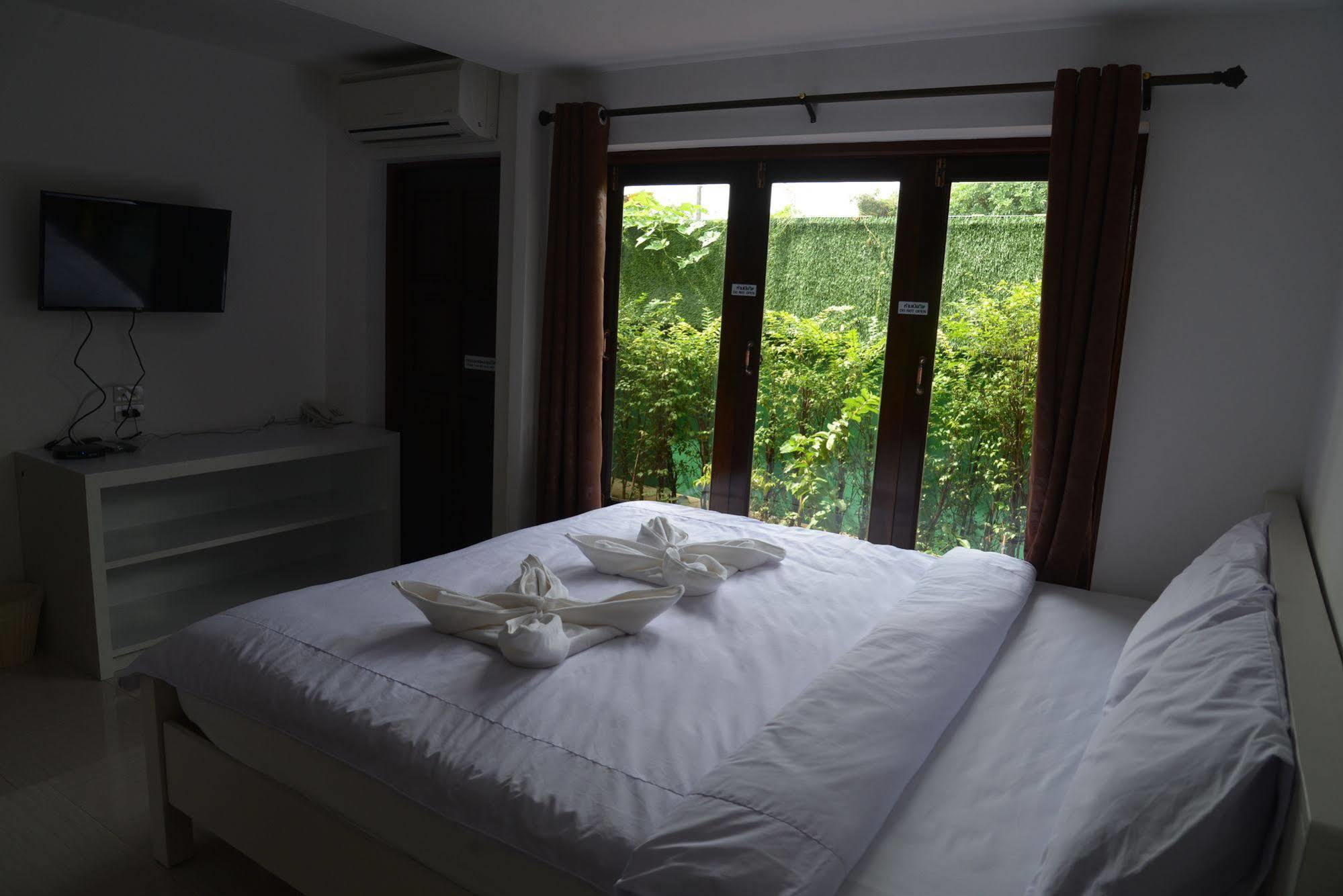 Sucholtee Resort Сурат Тхани Екстериор снимка
